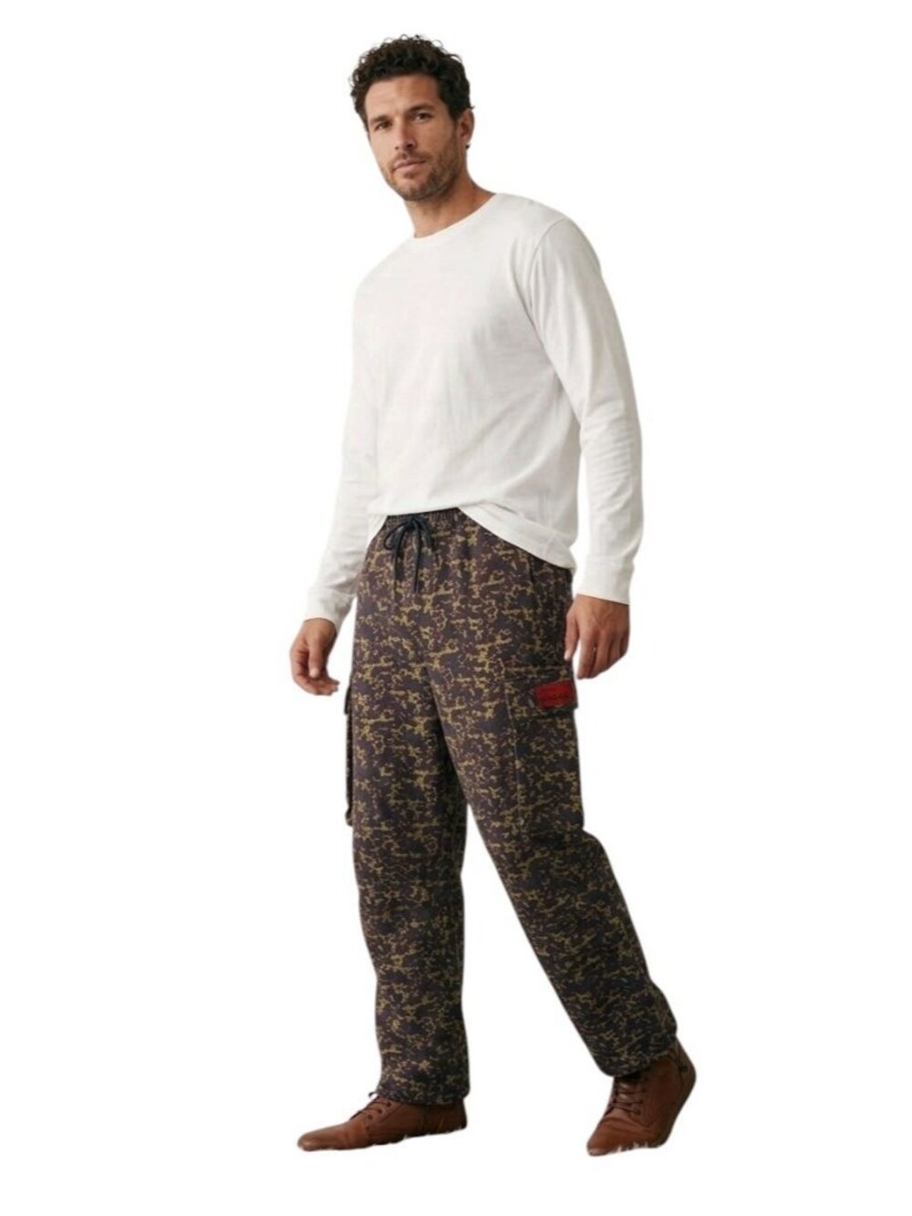 CHNGE Organic Cotton Fleece Camo Cargo Sweatpants Unisex Mens Size L NWOT